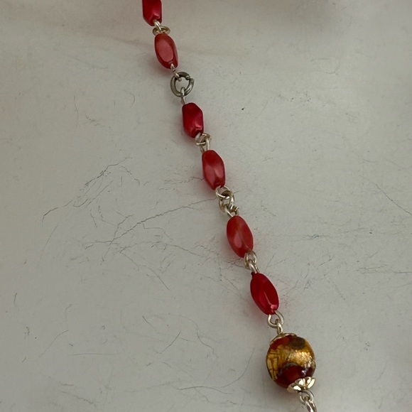 4/$100 vintage beaded Elegant Red and Gold tassle Necklace 🍷 - Picture 5 of 8